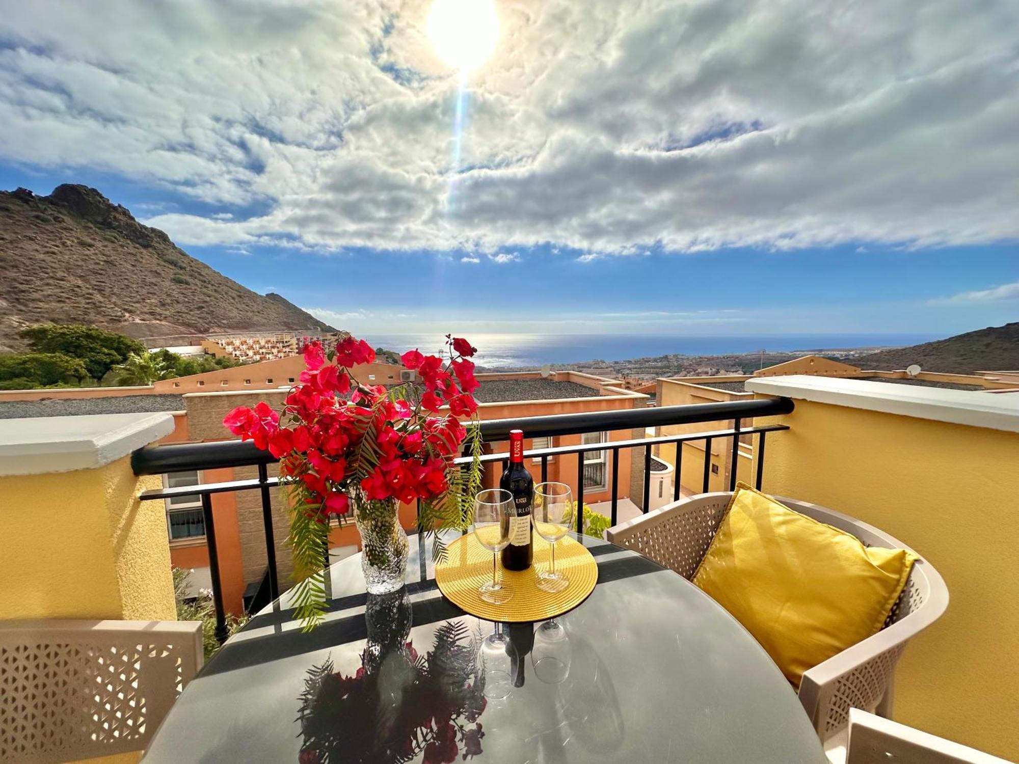 Sunshine Apartment With Sea Viev Адехе Экстерьер фото