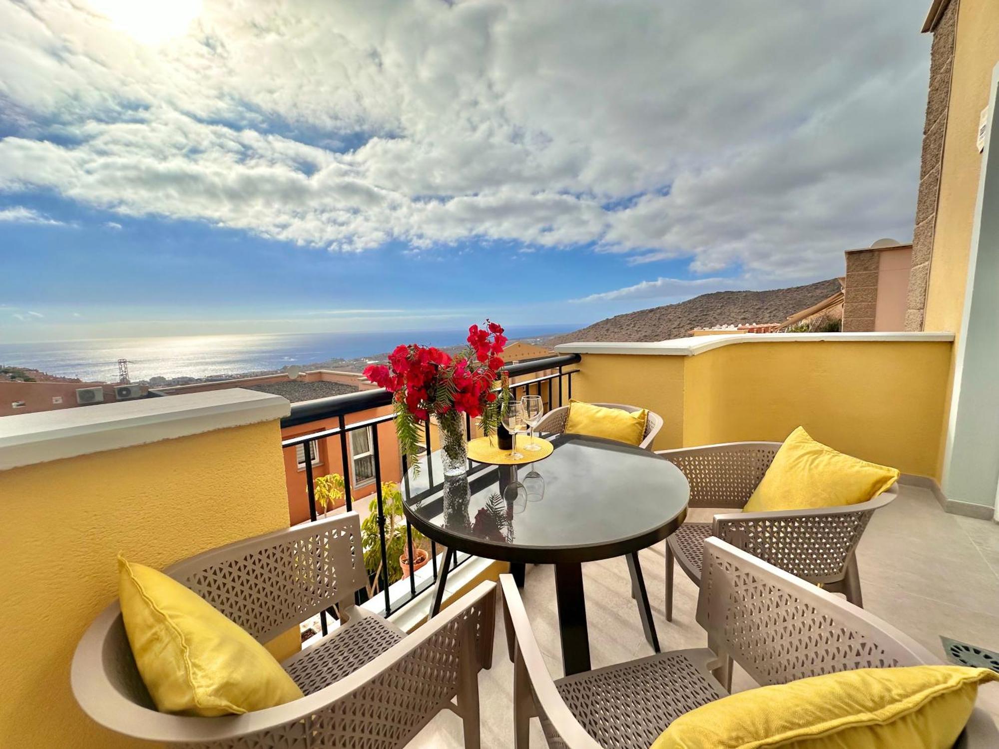 Sunshine Apartment With Sea Viev Адехе Экстерьер фото