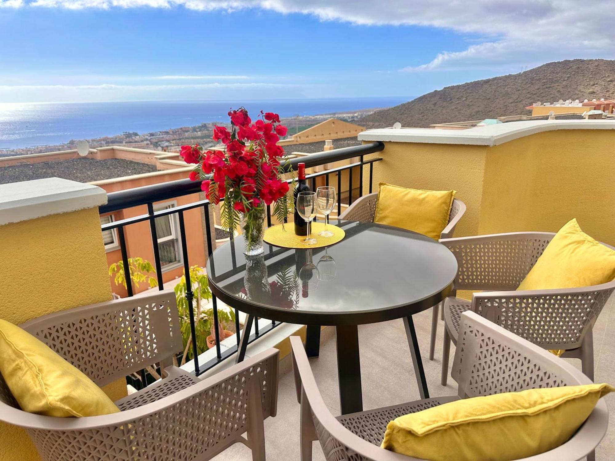 Sunshine Apartment With Sea Viev Адехе Экстерьер фото